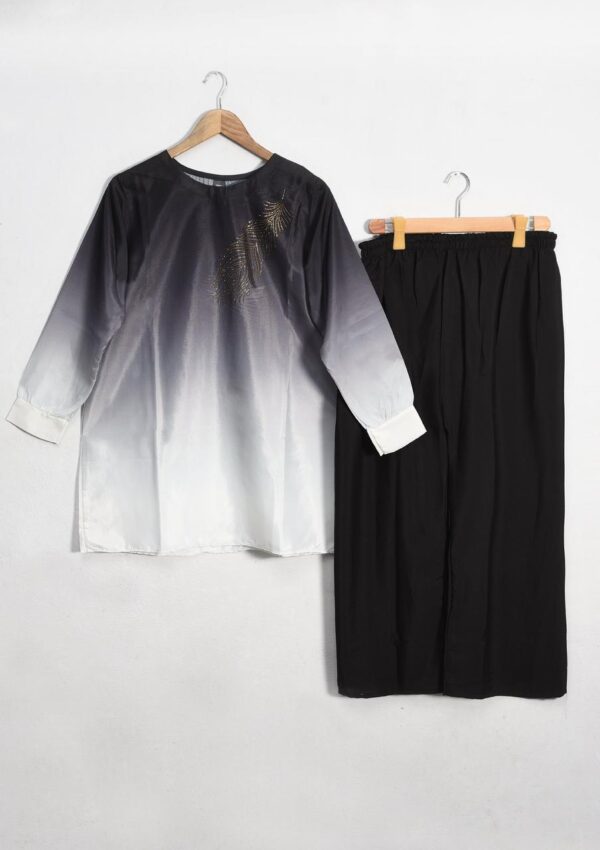 Grip printed 2 piece shirt & trouser with fancy hand made work - Image 3